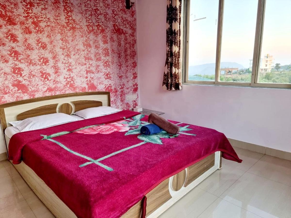 Rudrashree Villa - Besides Valley View Mahābaleshwar Eksteriør billede